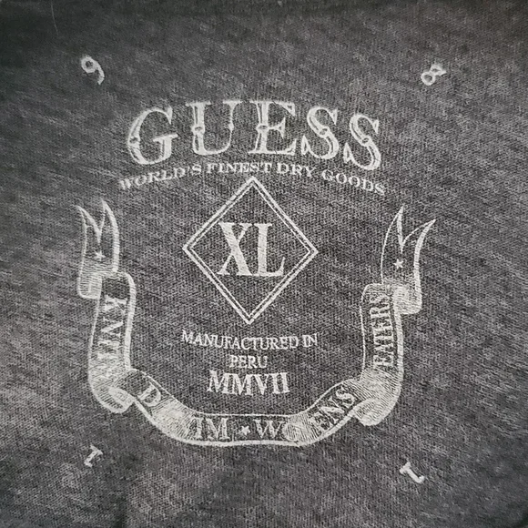 Guess Graphic Tshirt - Picture 3 of 3